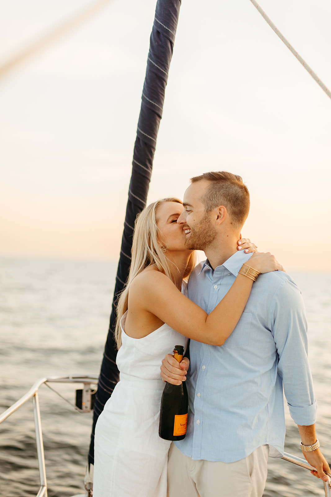 Sunset Sailing Engagement Session in Santa Barbara — Lauren Newman  Photography, image size:1067x1600